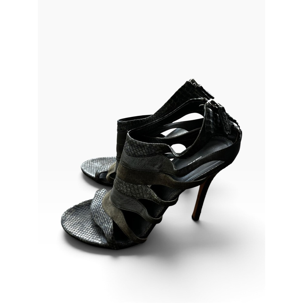 Gucci Stiletto Sandals 39.5 Olive Green Snakeskin Leather Gladiator Heels Y2K